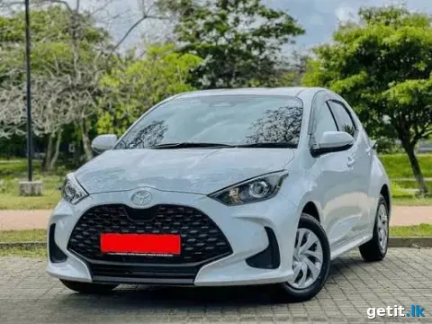 Toyota Yaris 2024 Automatic