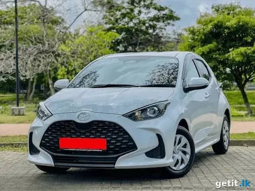 Toyota Yaris 2024 Automatic