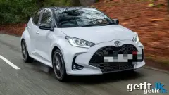 Toyota Yaris 2024 Automatic photo 2