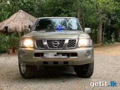 Nissan Patrol y61 2010 Manual photo 1